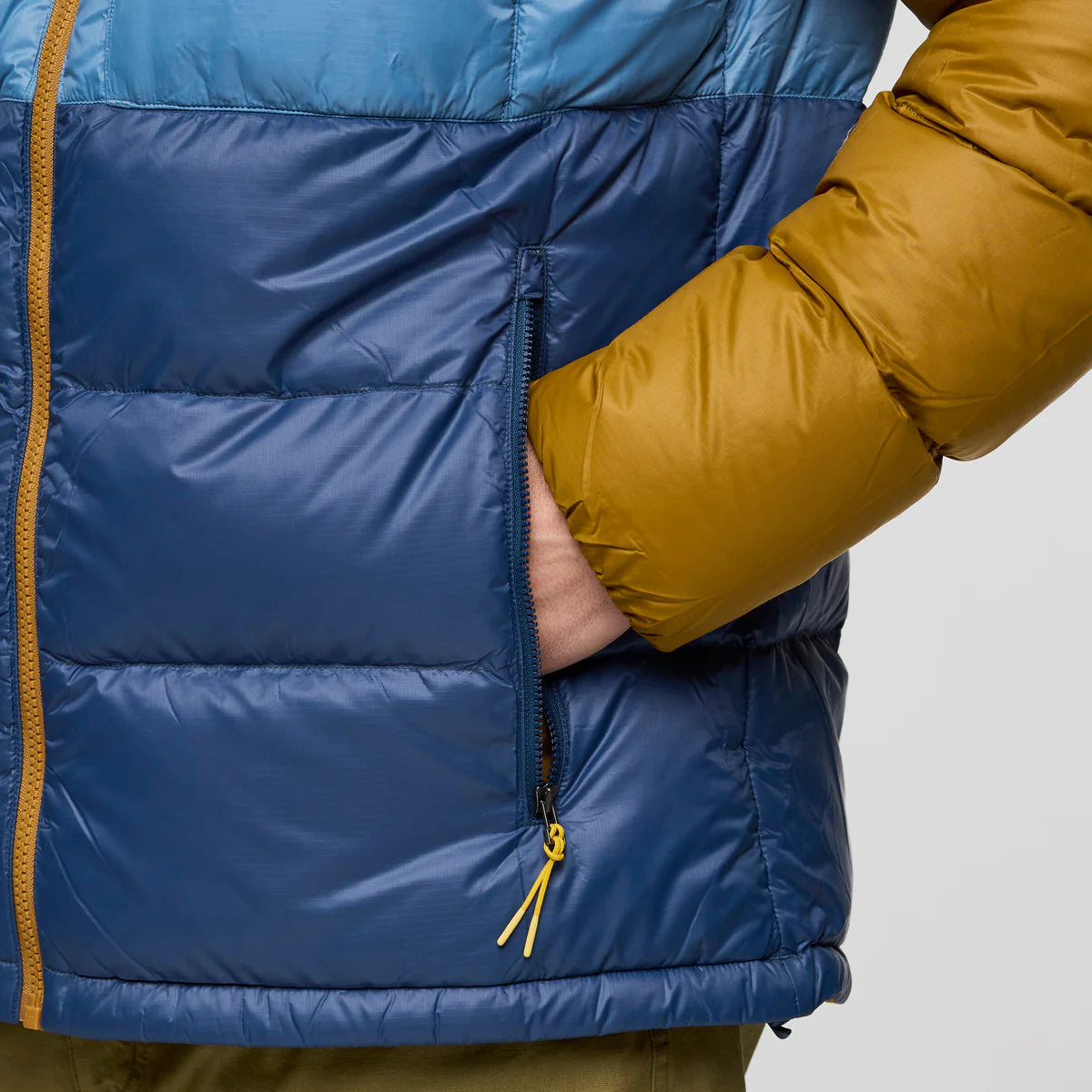 Cotopaxi Men's Fuego Max Down Hooded Jacket