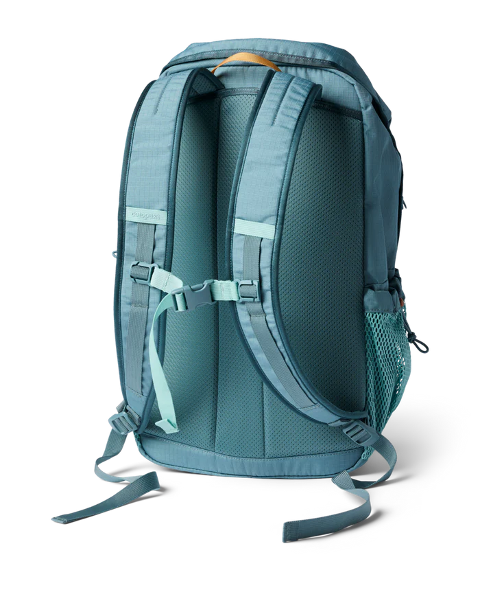 Clase 28L Daypack