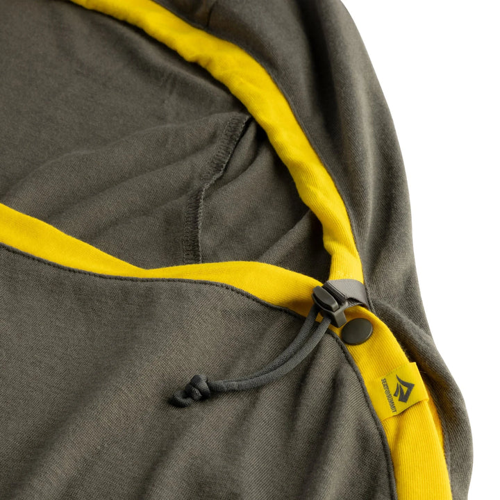Sea to Summit Reactor Midweight Sleeping Bag Liner hood and shoulder details