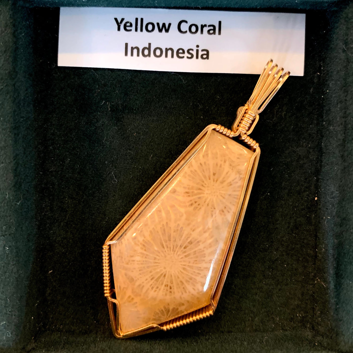 Pendant: Yellow Coral